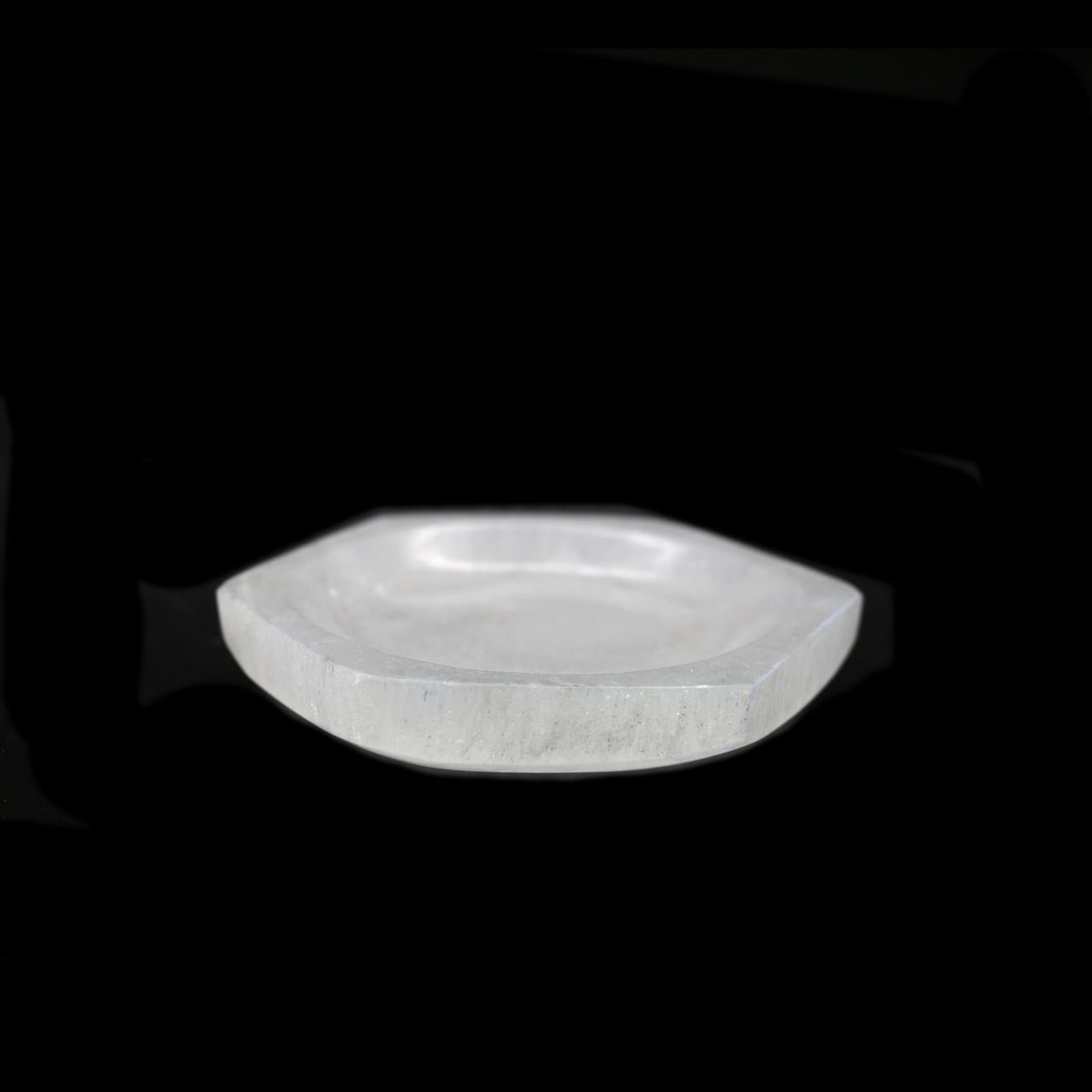 941492__94363.1673372898.1280.1280