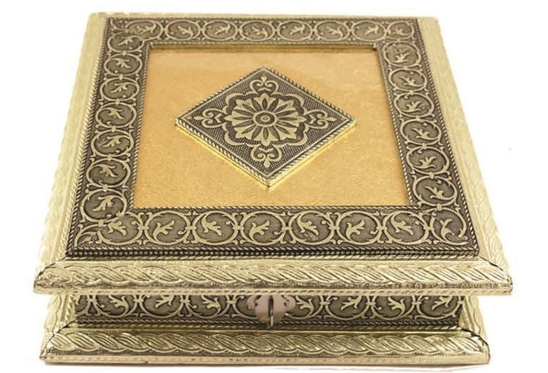 Oxygerman Lacquered Gift Box – 8" x 8"