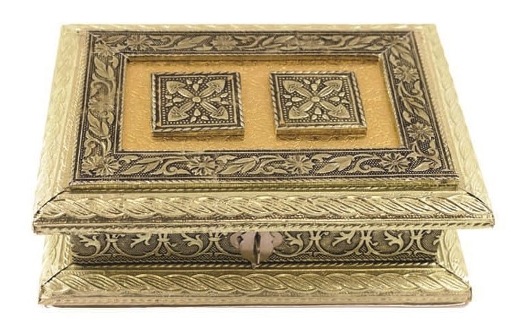 Oxygerman Lacquered Gift Box – 7" x 5"