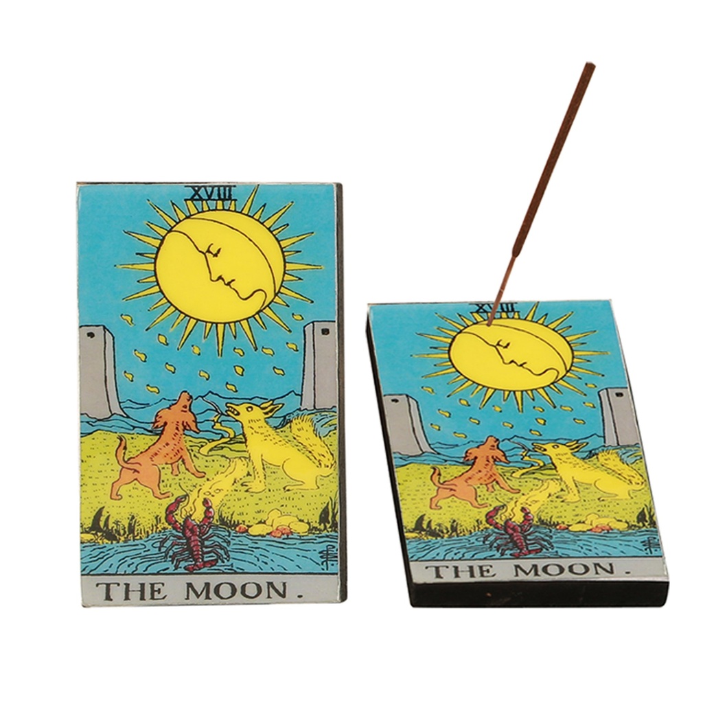 [94023] The Moon Tarot Card Wooden Ash Catcher – 3" x 5"